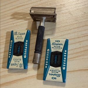 Vintage Gillette Silver and Black Safety Razor with 2 pks Blue Blades